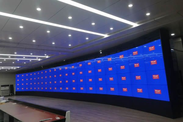 LCD拼接屏與LED顯示屏的區(qū)別有哪些，該如何選擇？