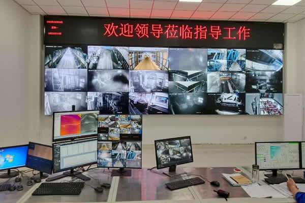 一塊拼接屏可以顯示多少路監(jiān)控畫面，監(jiān)控畫面是如何在拼接屏上顯示的