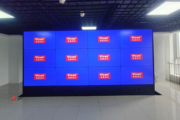 維康國際|液晶拼接屏創(chuàng)新展示，引領(lǐng)新時代商顯潮流